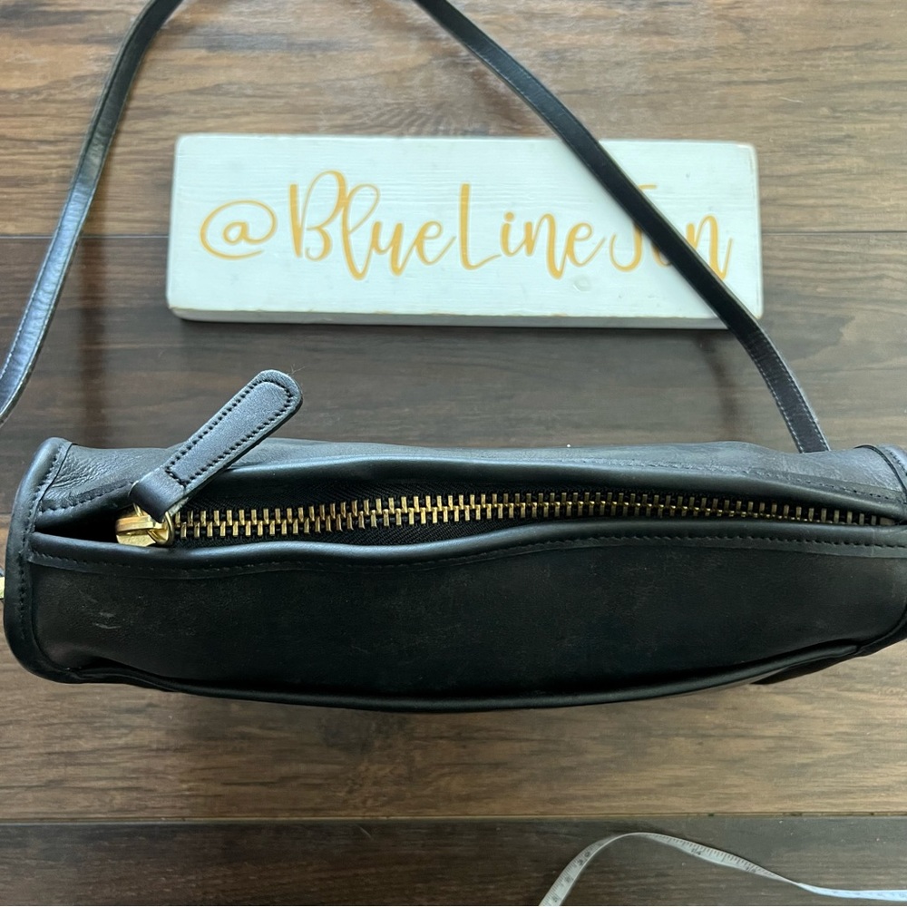 Vintage Coach Shoulder Bag - Picture 9 of 12